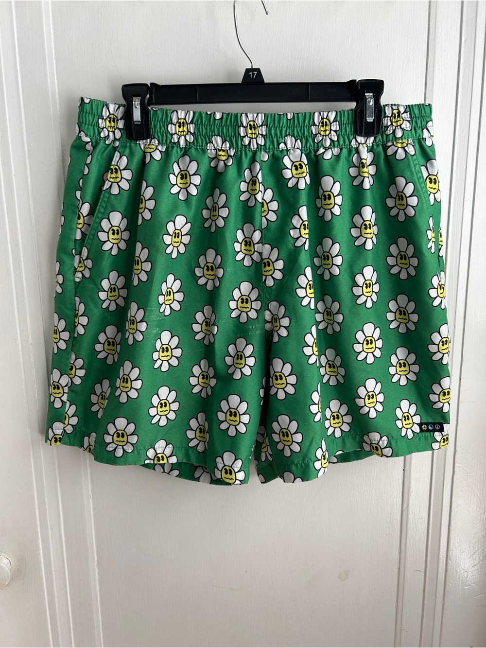 Women's Green Daisy Print Elastic Waist Shorts